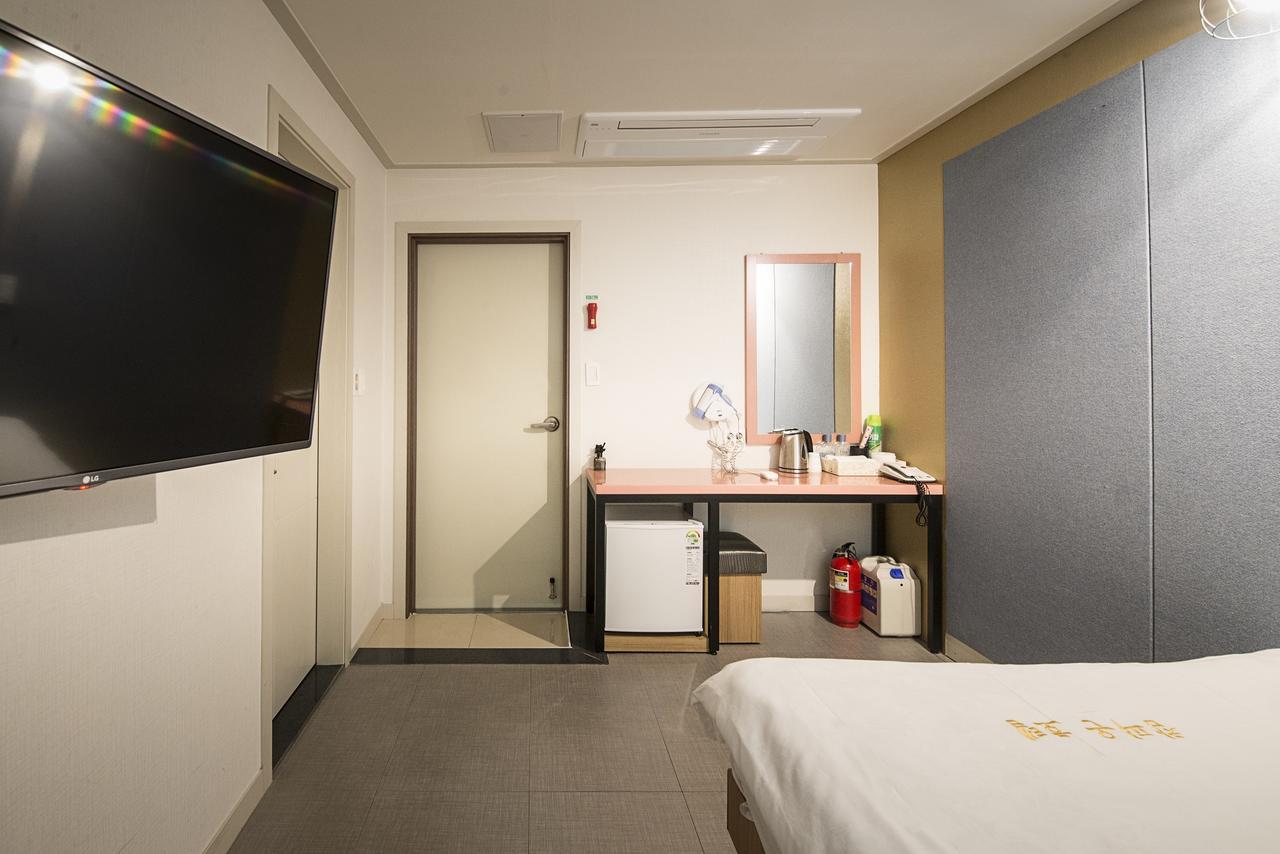 ג'גו Champion Hotel מראה חיצוני תמונה